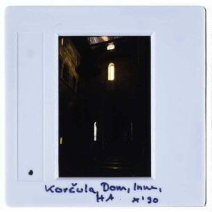 Korčula, Markuskathedrale : Innenansicht Kirchenschiff