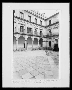 Real Sitio de San Lorenzo de El Escorial — Palast Philipps II. —