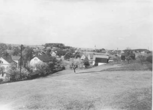 Colmnitz (Pretzschendorf-Colmnitz). Ortsteilansicht (Obercolmnitz). Blick nach Westnordwest zur Pfarrkirche