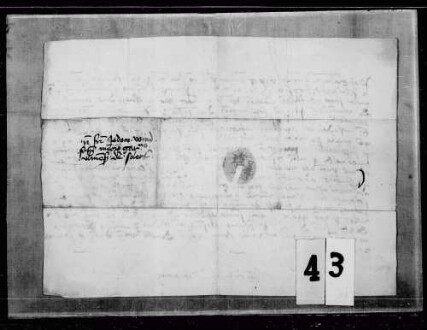 Briefwechsel der Gräfin. Darunter: Graf Ludwig 1449; Erzherzogin Mechthild 1468-79; Gräfin Barbara 1478; mit Baden 1461, 1472; Burgund 1454, 1462; Frankreich 1461; Herzog von Mailand 1473; Pfalz-Bayern 1455-78; Fürstin Jolante von Piemont 1475, 1460; Haus Savoyen 1453-74; Kloster Binsdorf 1470, 1471; Peter von Hagenbach, undat.; Schultheiß von Luzern Heinrich von Humwil 1469-72; Francois Malet 1456-65; Amtmann zu Möckmühl 1456-62; Schultheiß zu Backnang 1468-78; Dr. Heinrich Steinhöwel 1474; Graf Johann von Werdenberg 1467; Propst Ulrich Wirtemberger zu Stuttgart 1473; Komthur zu Ysenheim 1456, 1458.