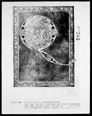 Evangeliar — Initialzierseite mit Initiale Q, Folio 106recto
