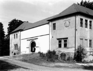 Senftenberg. Schloß (1544-1548, Ausbau 1570). Ansicht von Südost