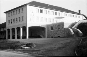 Oberrotweil: Winzergenossenschaft, Nordwestansicht