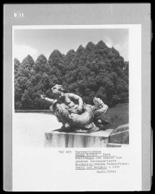Putto mit Delfin
