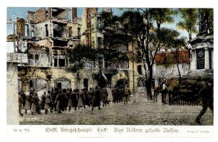 Serie Nr. 17/6: Oestl. Kriegsschauplatz: Lyck: Aus Kellern geholte Russen