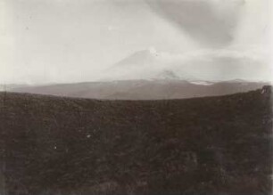 Cotopaxi aus Süden, mit Passatwolkenfahne, Stand 3750 m
