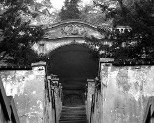 Treppenanlage mit Altan und Sala terrena — Sala terrena Loggia
