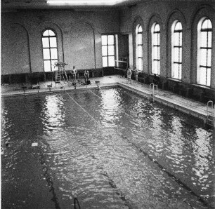 Siegmar-Schönau (Chemnitz-Siegmar bzw. Chemnitz-Schönau). Schwimmhalle