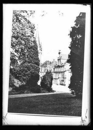 Schloß oder Burg (Ort unbekannt)