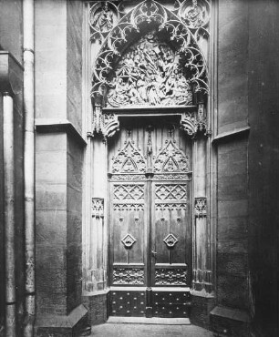 Frankfurt am Main, ehem. Liebfrauen-Stiftskirche, Südfront, Vorhalle, Portal; Gerthener, Madern