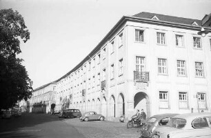 Regierungspräsidium am Schloßplatz 4 - 6.
