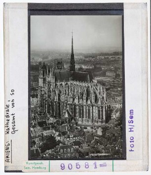 Amiens: Kathedrale Gesamtansicht von Südosten