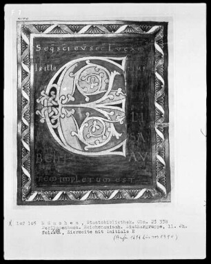 Perikopenbuch — Zierseite mit Initiale E, Folio 119