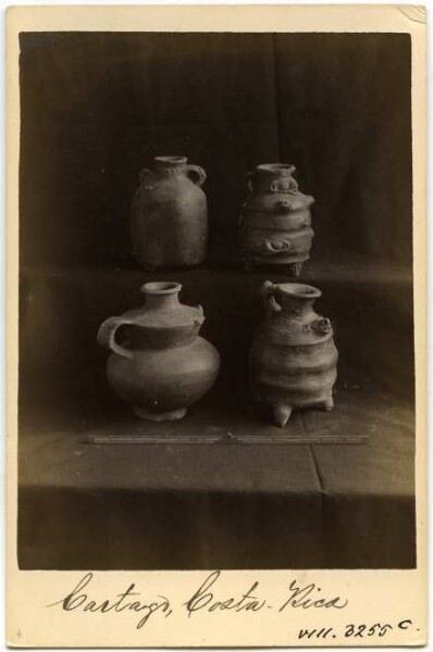 Four clay jugs from the Museo Nacional, San José (Costa Rica)