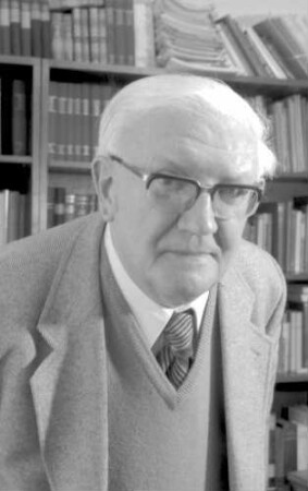 St. Peter: Prof. Dr. Hermann Heuer