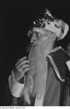 Weihnachtsmann der Weihnachtsfeier der Pioniere der 28. und 40. Grundschule
