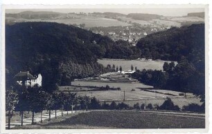 Teilansicht vom Hermannsweg mit Blick auf Heiligenkirchen. Detmold. Heiligenkirchen