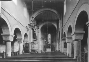 Frose, ehem. Stiftskirche St. Cyriakus, Inneres, Langhaus nach Osten