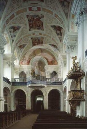 Langhaus der katholischen St. Joseph-Kirche in Grüssau nach W