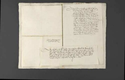Schriftwechsel zwischen Pfalzgraf Wolfgang und Herzog Christoph von Württemberg wegen Raubüberfällen auf dem Hahnenkamm, Störungen des Landfriedens sowie Auseinandersetzungen um die Herrschaft Heidenheim.