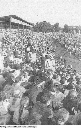 Dresden, Heinz-Steyer-Stadion. Auftritt des Alexandrow Ensemble der sowjetischen Armee, 9. September 1948