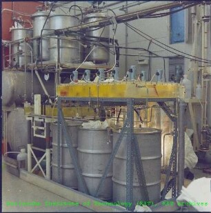 Mischabsetzer (Mixer-Settler) im Institut für Heiße Chemie (IHCh)