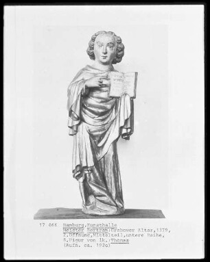 Grabower Altar — Mittelteil: Der gekreuzigte Christus mit Maria und Johannes zu beiden Seiten des Kreuzes; links und rechts Heilige und Propheten — Thomas
