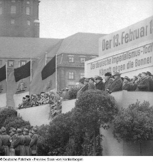 Großkundgebung mit Hermann Matern
