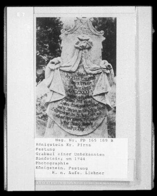 Epitaph von Dorothea Elisabeth Rast : Epitaph von Dorothea Elisabeth Rast, Ehefrau von Johann Christian Rast (Bäcker und Büchsenmeister, später Wachtmeister auf der Festung Königstein)