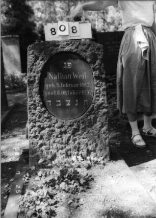 Grabstein 808