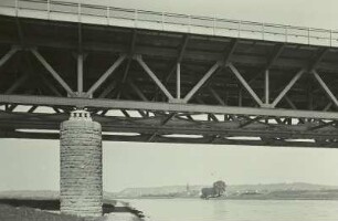 Dresden, Elbbrücke, Autobahn nach Chemnitz