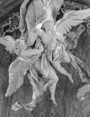 Mariä Himmelfahrt: Engel tragen Maria zum Himmel