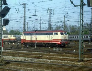 Stuttgart Hbf Abstellbereich Mitte Lok 218 217