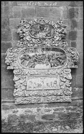 Pirna. Grabmahl an der Stadtkirche