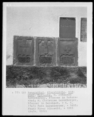 Links: Epitaph des M. Johannes Luzenberger