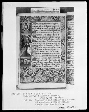 Lateinisches Stundenbuch (Livre d'heures) — Moses schlägt Wasser aus dem Felsen, Folio 92verso