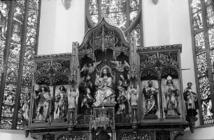 Kenzingen: Stadtpfarrkirche St. Laurentius; Altar