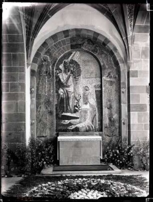 katholische Stadtpfarrkirche; linker Seitenaltar