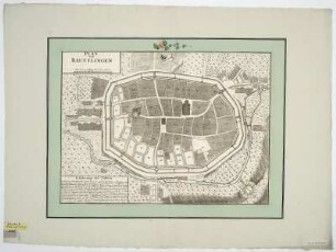 Plan von Reutlingen, 1:2 200, Radierung, 1726 : Plan von Reuttlingen. - [Ca. 1:2 200]. - [S.l.] , [nach 1726]. - 1 Plan : Radierung ; 49 x 36 cm NO oben. - Maßstab in graph. Form (Rheinische Ruthen). - Titel oben links. - Erl. unten links. - Kompassrose unten rechts. - Mit 2 Wappen