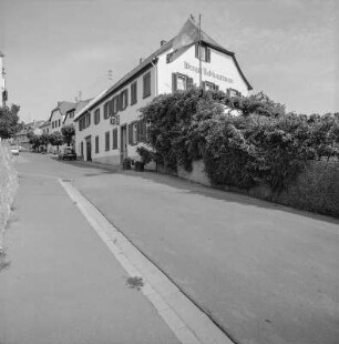 Weingut Naß-Engelmann; Oestrich-Winkel, Hallgartener Platz 2