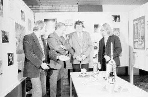Freiburg: Ausstellungskoje [-nische] mit Raketenmodellen