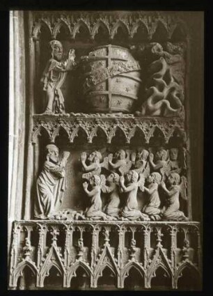 Kreuzkirche, Portal des südlichen Querschiffs, rechte Wand: Sabbath, Erschaffung der Gestirne