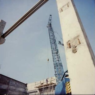 Baufacharbeiter, Lagerhalle