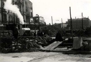 Zerstörungen Zweiter Weltkrieg. Marktplatz, Kaiserstraße