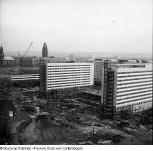 Prager Straße & St. Petersburger Straße, Aufbau