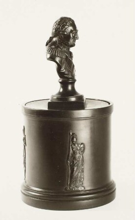 Tabakdose mit der Büste Friedrich Augusts I.