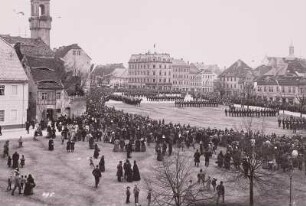 Parade des Königlich-Sächsischen Infanterieregiments Nr. 103 auf dem Kornmarkt in Bautzen