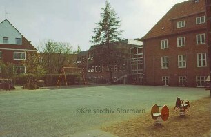 Woldenhornschule: Schulhof