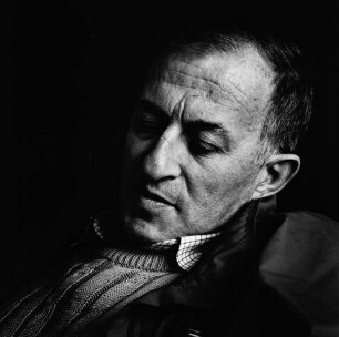 Juan Goytisolo (1931-2017; spanischer Journalist und Schriftsteller). Paris, 1992