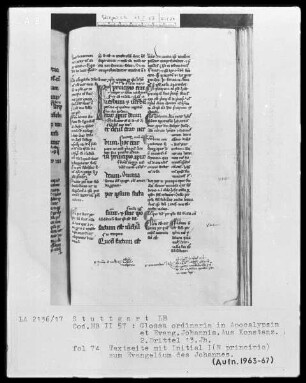 Apocalypsis et Evangelium secundum Johannem cum Glossa ordinaria — Initiale I(n principio), Folio 74recto